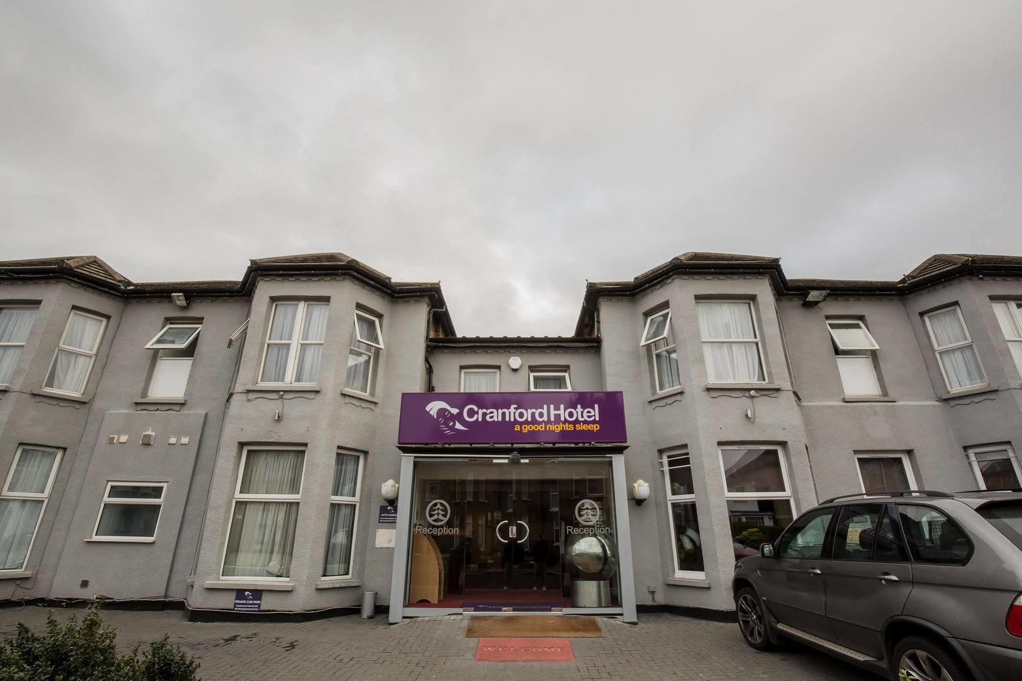 Cranford Hotel Илфорд Экстерьер фото